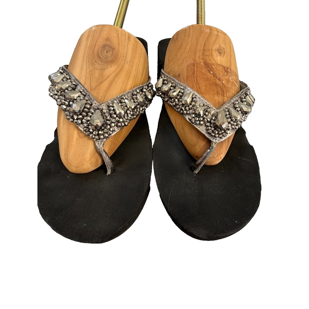 Yellow Box "Cordelia" Silver Metallic Beaded Flip Flops Women's Size 9